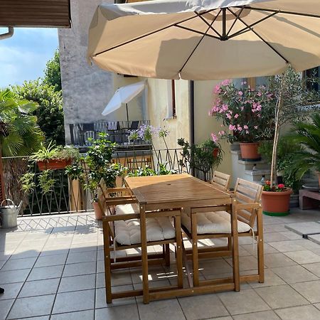 La Dolce Vita Daire Intra Dış mekan fotoğraf